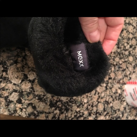 Mexx black gloves - Picture 3 of 3